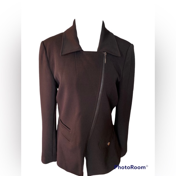 LAST CALL ... Black Blazer - Picture 2 of 7